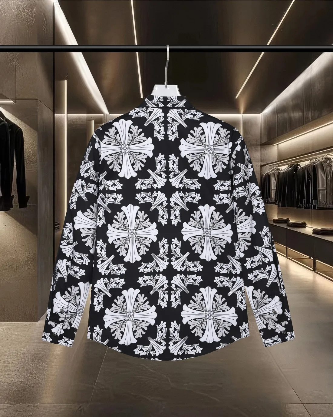 P276 Chrome Hearte/Chrome Heart 🔥Breaking news, versatile classic CH cross✝dark style original button logo digitally printed long-sleeved shirt 2025ss official website new long-sleeved shirt, exquisitely printed logo, high-end version, custom-made fabrics at the counter. Highly breathable and comfortable, exquisitely crafted, with impeccable detail processing, ✅customized logo engraved buttons, complete with three labels. Brand element design concept reflects high quality. It feels delicate and soft! It presents a casual cut and the upper body shape is great! 🐍Size: M-XXL